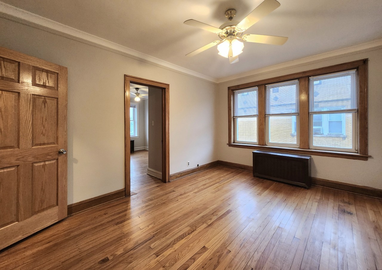 2952 N Laramie Ave #3 - Photo 3 of 21