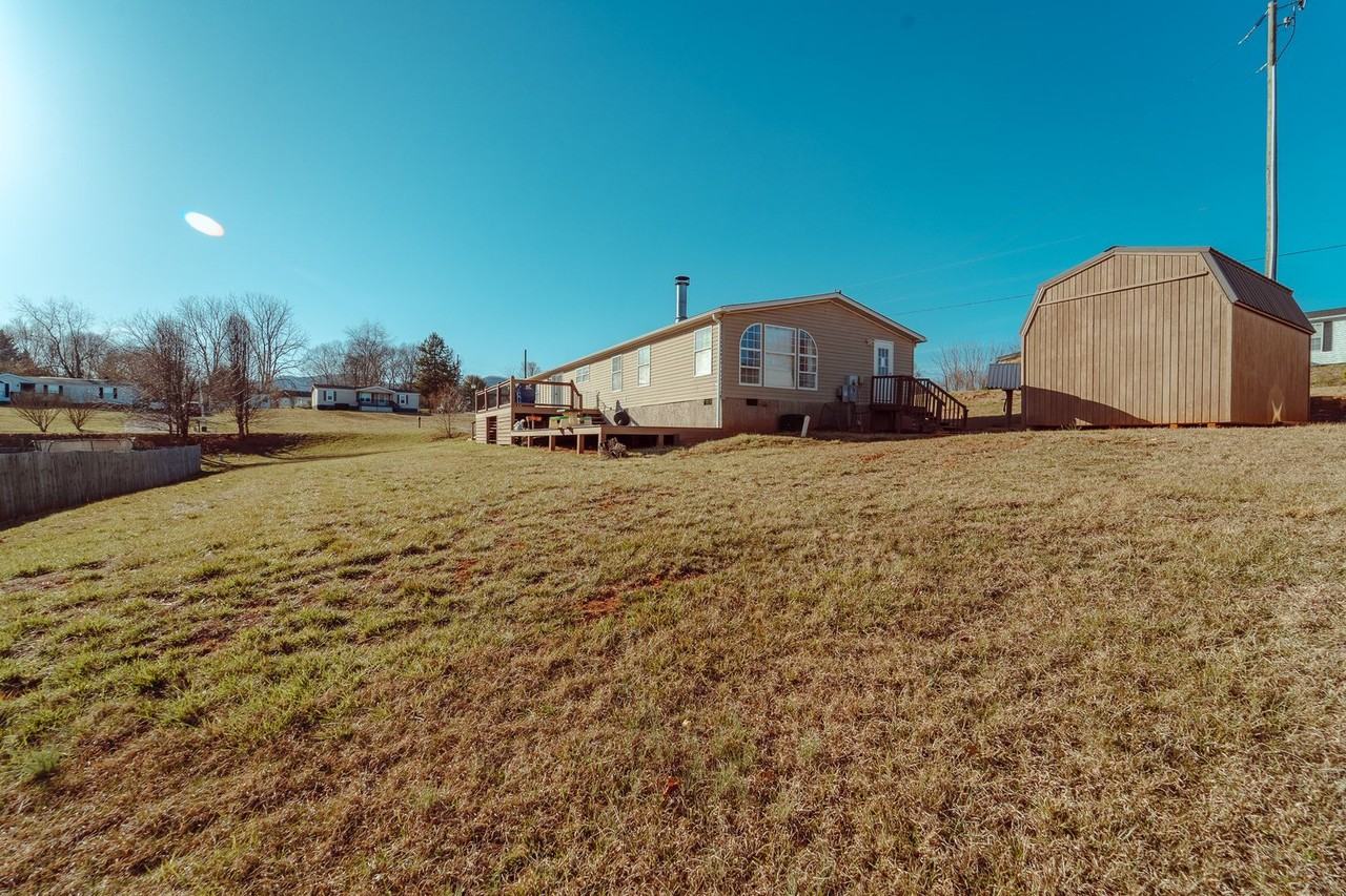 3 Saint Matthews Dr - Photo 2 of 20