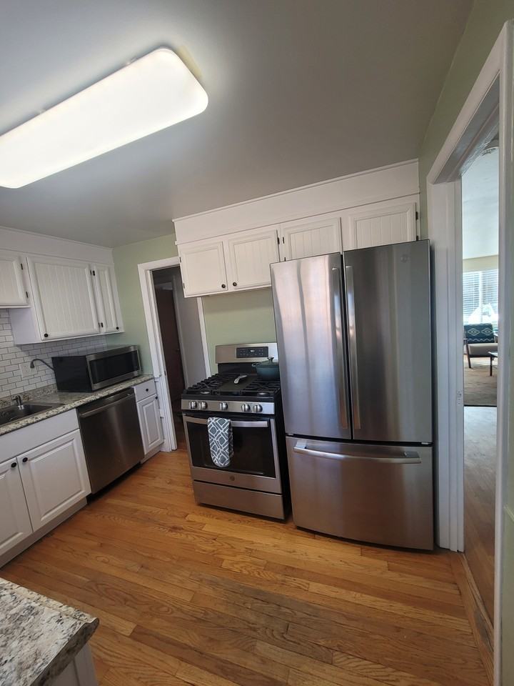 978 Kenton St #NA - Photo 4 of 13