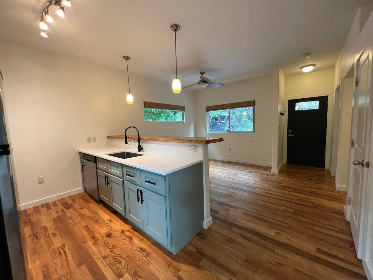103 Deaver St - Photo 3 of 21