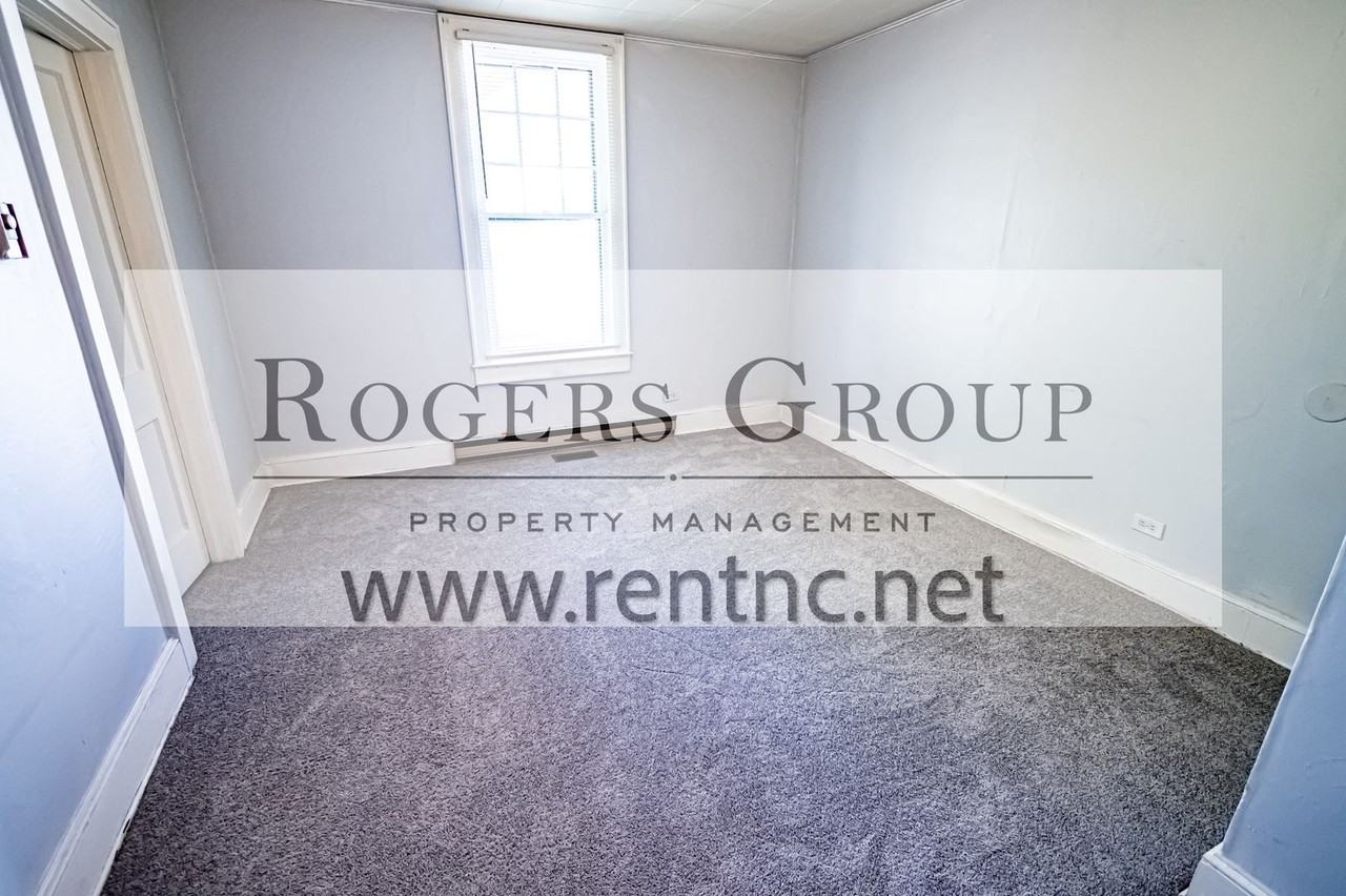 235 Gary St - Photo 5 of 9