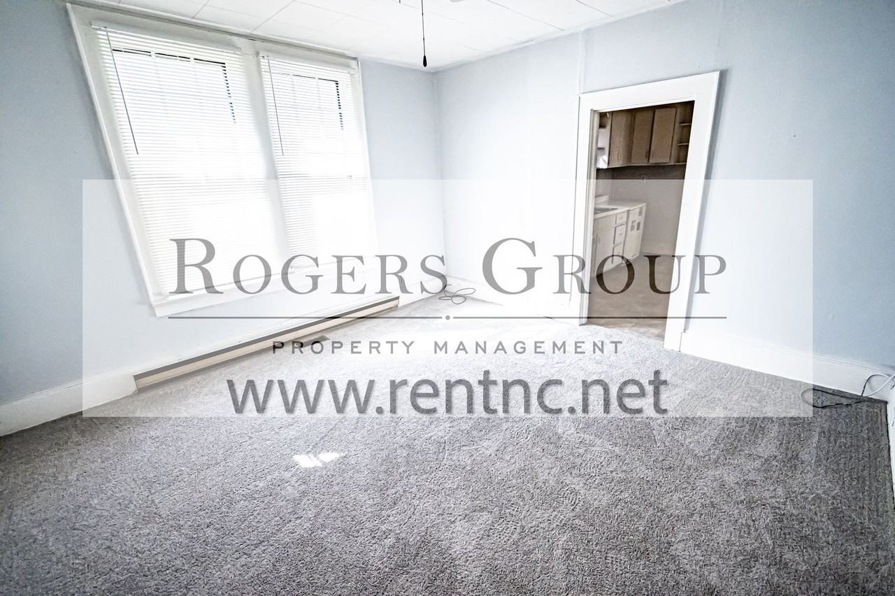 235 Gary St - Photo 7 of 9