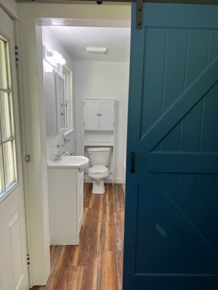 1333 Falling Spring Rd - Photo 4 of 16