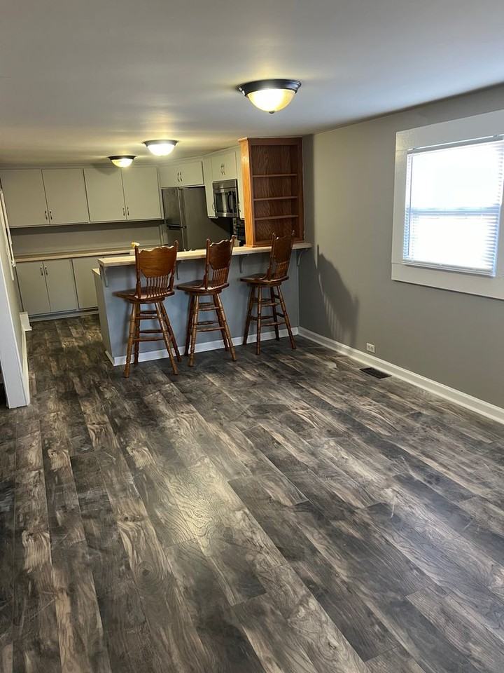 144 Rector Ave - Photo 2 of 10