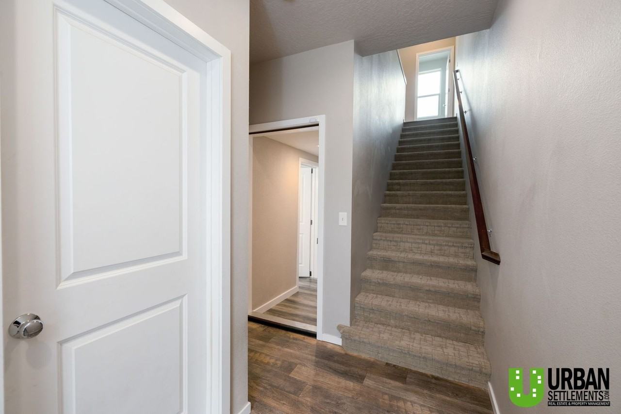 2419 W Bridge Ave - Photo 4 of 37