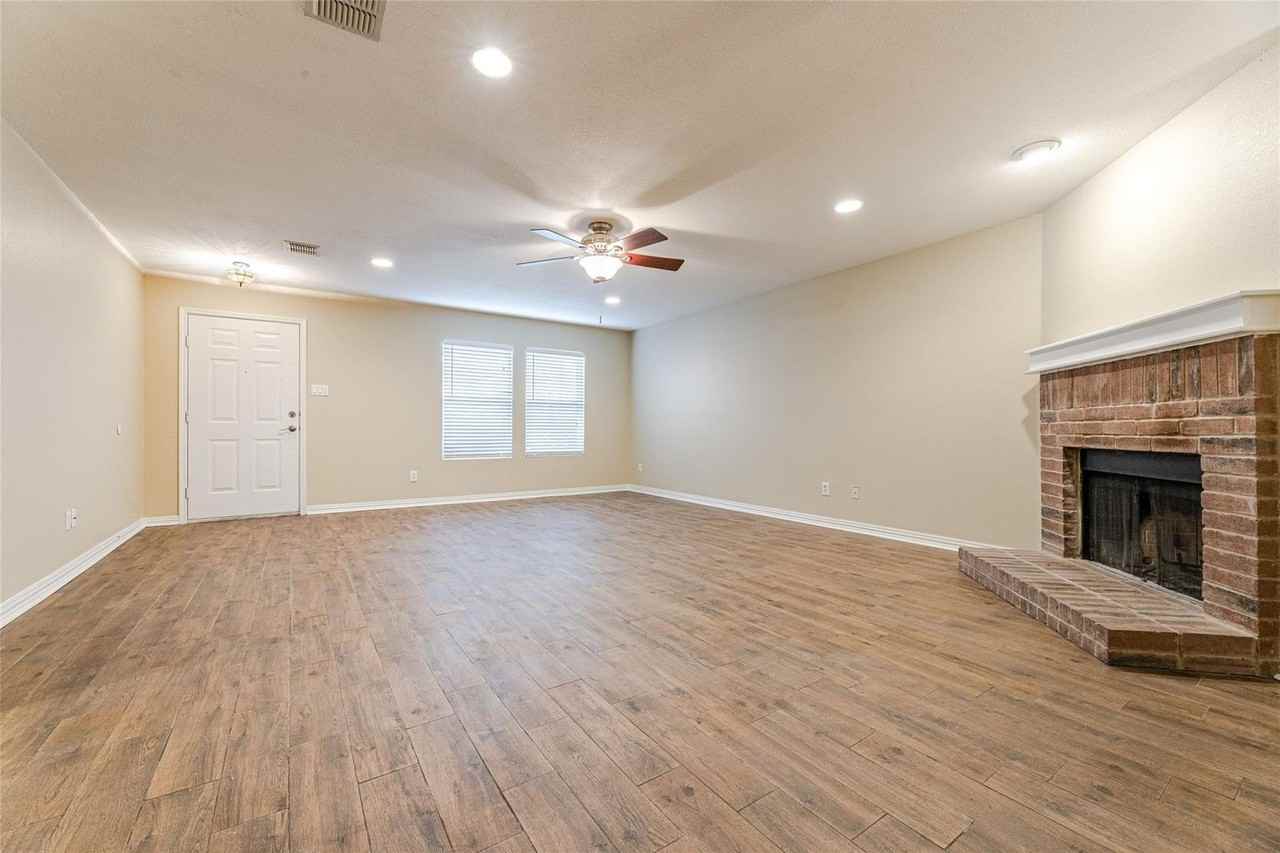 9013 Fremont Trl - Photo 5 of 33