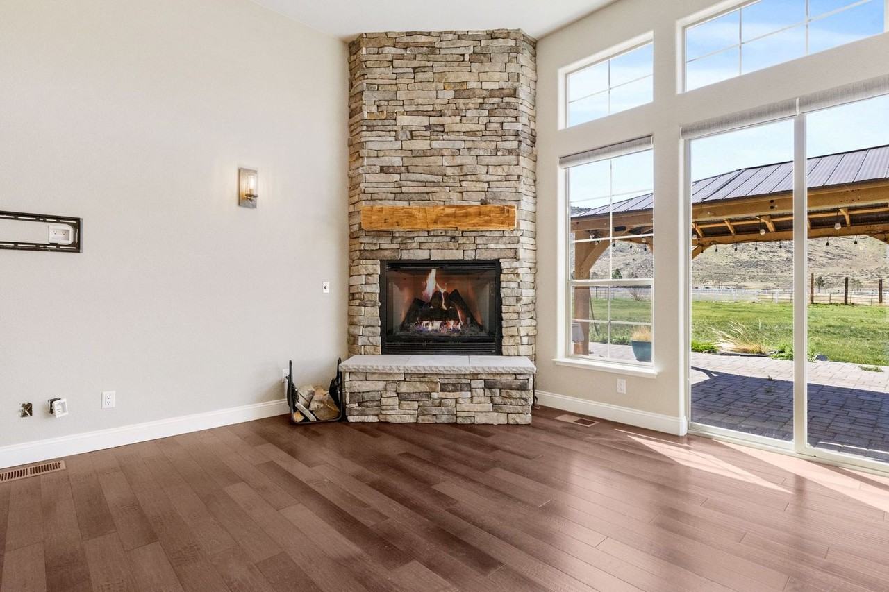 1015 N Cantlon Ln - Photo 4 of 35