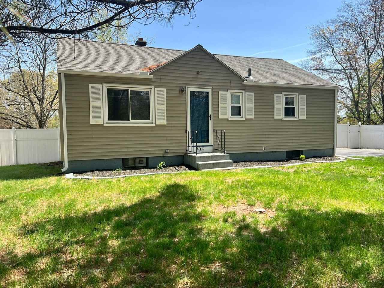 103 N Branch Pkwy - Photo 2 of 31