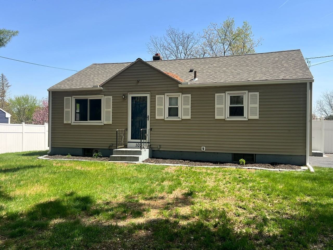 103 N Branch Pkwy - Photo 3 of 31