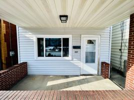 featured image of 207 E 15th Ave