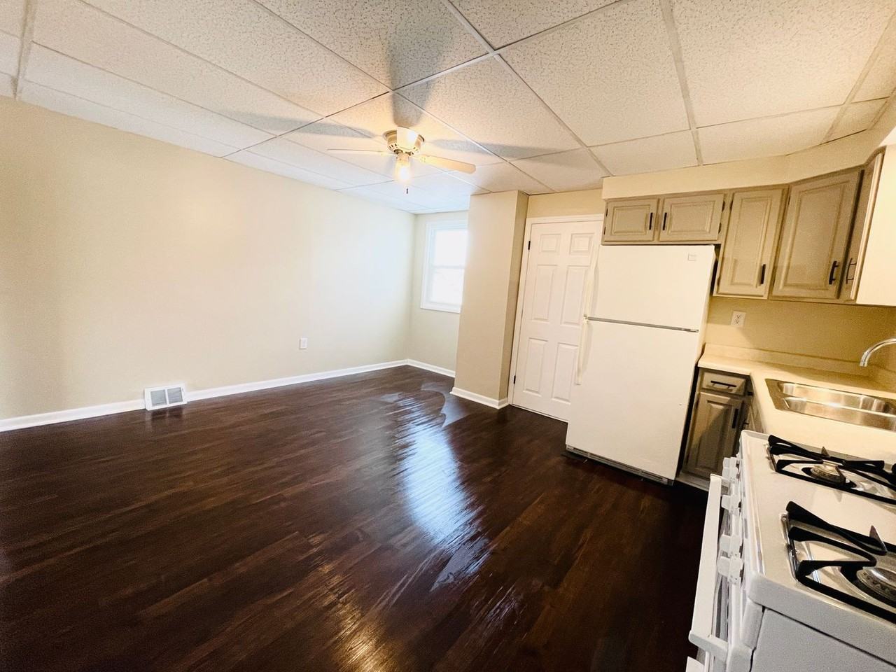 207 E 15th Ave - Photo 6 of 14