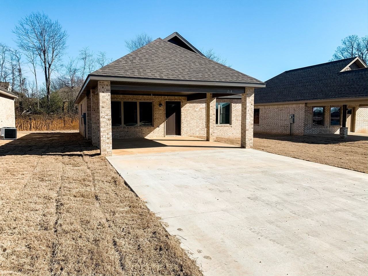 264 Wolf Den Ln - Photo 3 of 20