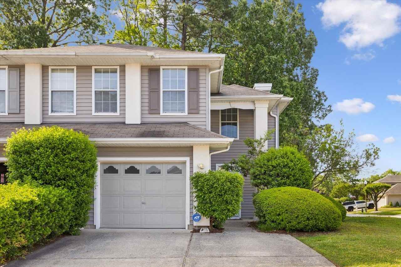 924 Drivers Ln - Photo 2 of 26