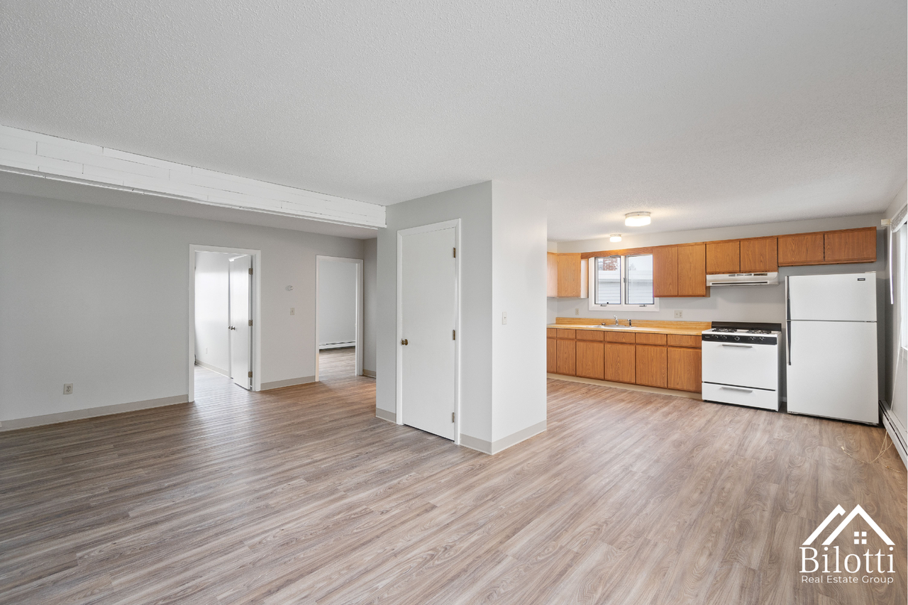 Jencks Street Apartments - Photo 3 of 16