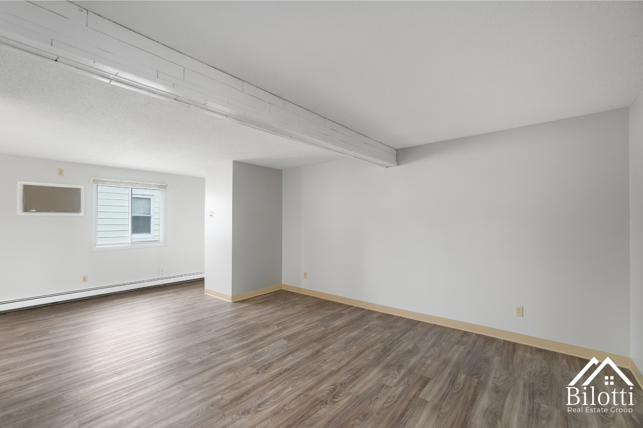 Jencks Street Apartments - Photo 7 of 15