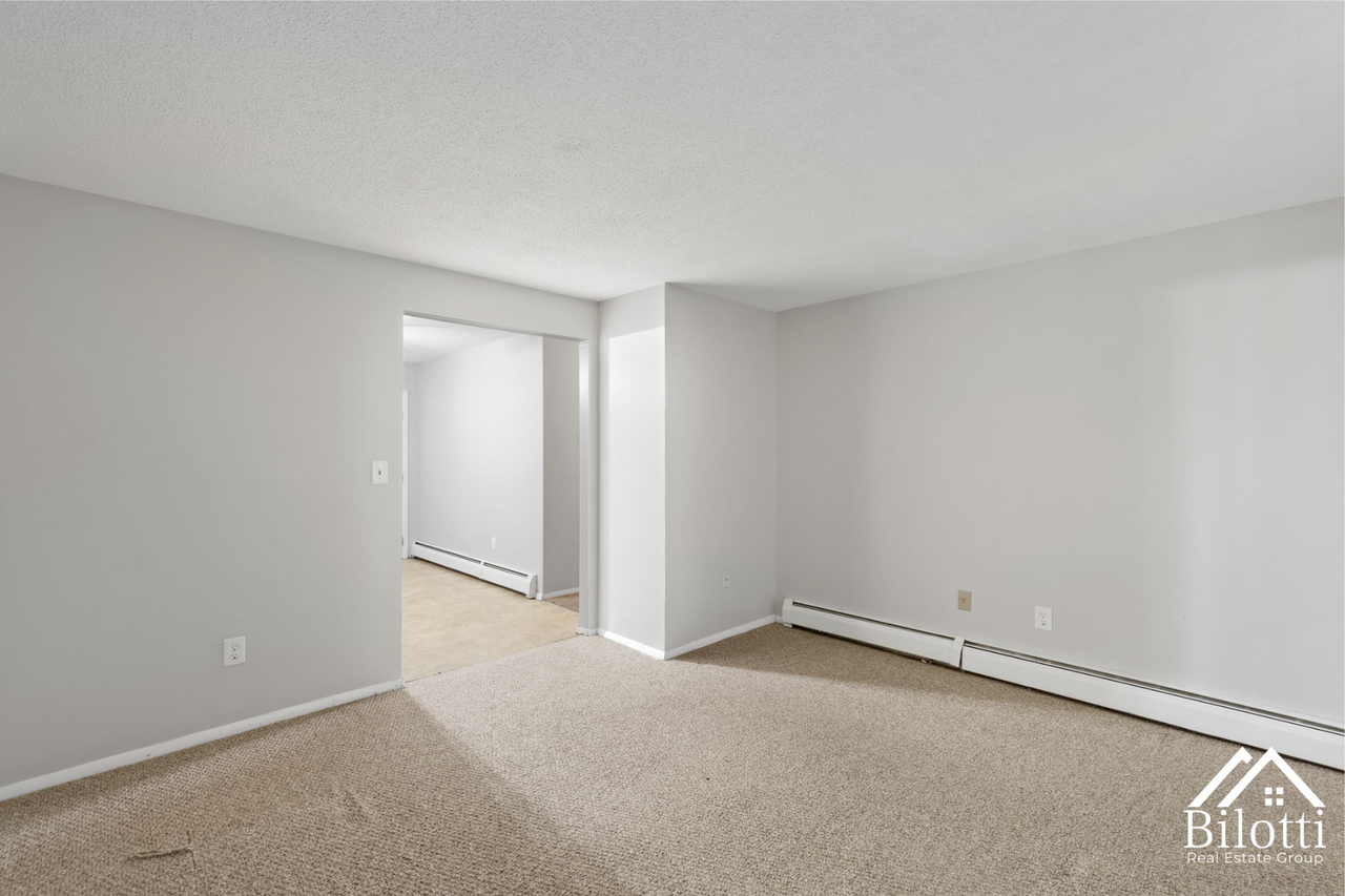 Jencks Street Apartments - Photo 4 of 11