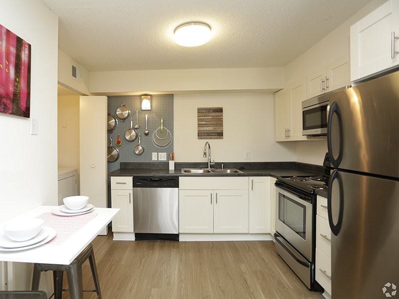 Reserve at Hillcrest - Photo 2 of 31