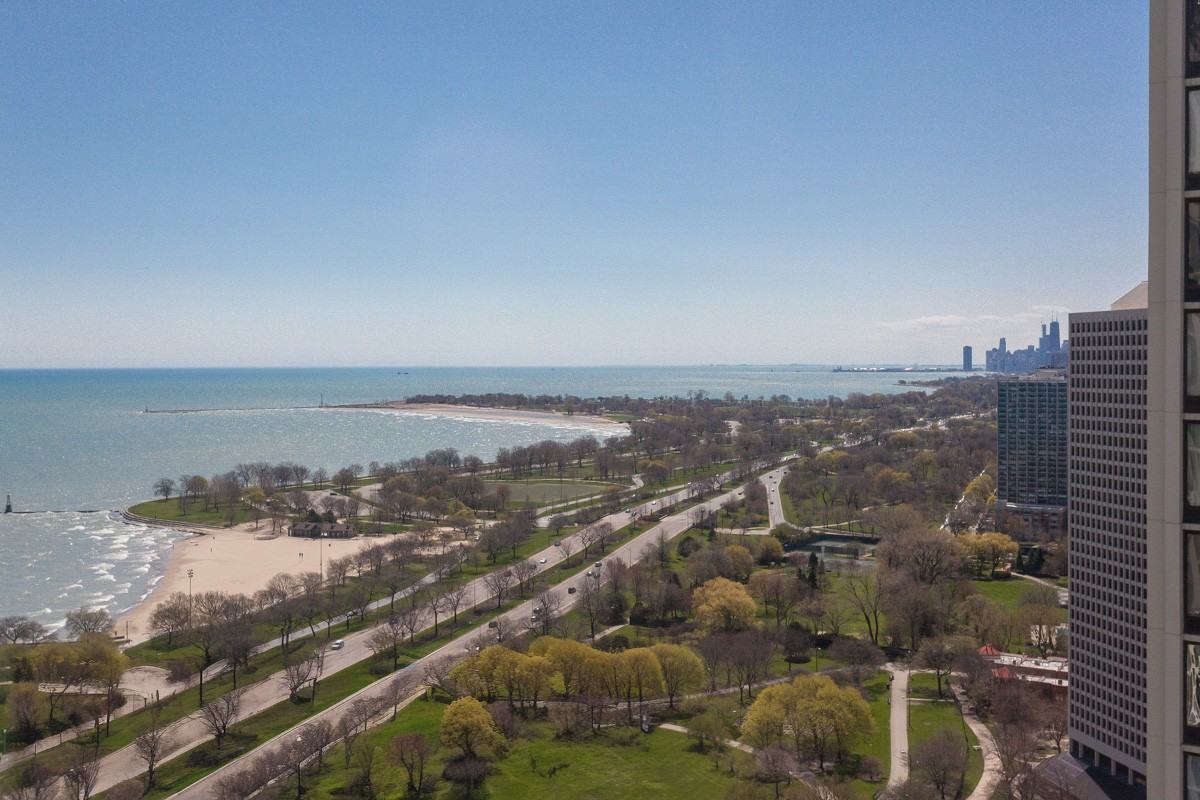 5455 N Sheridan Rd #3310