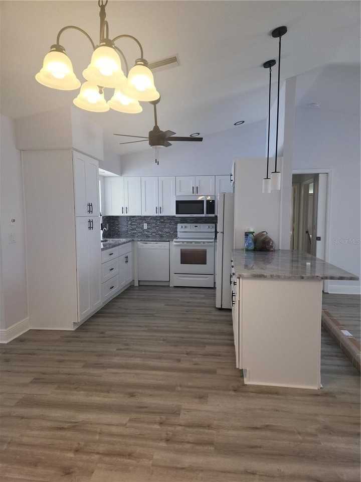 26270 Explorer Rd - Photo 4 of 22