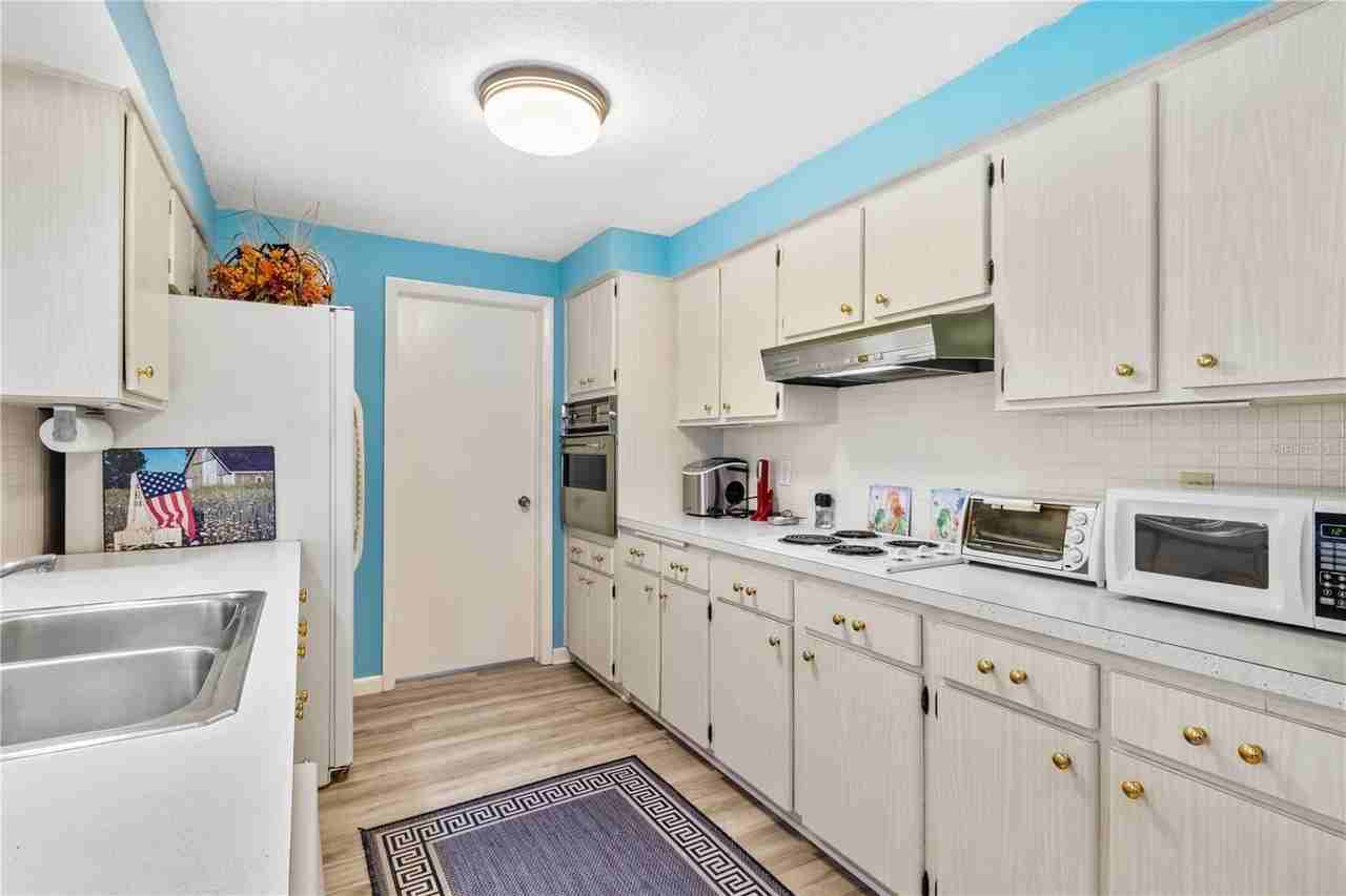 501 Milwaukee Ave - Photo 7 of 29