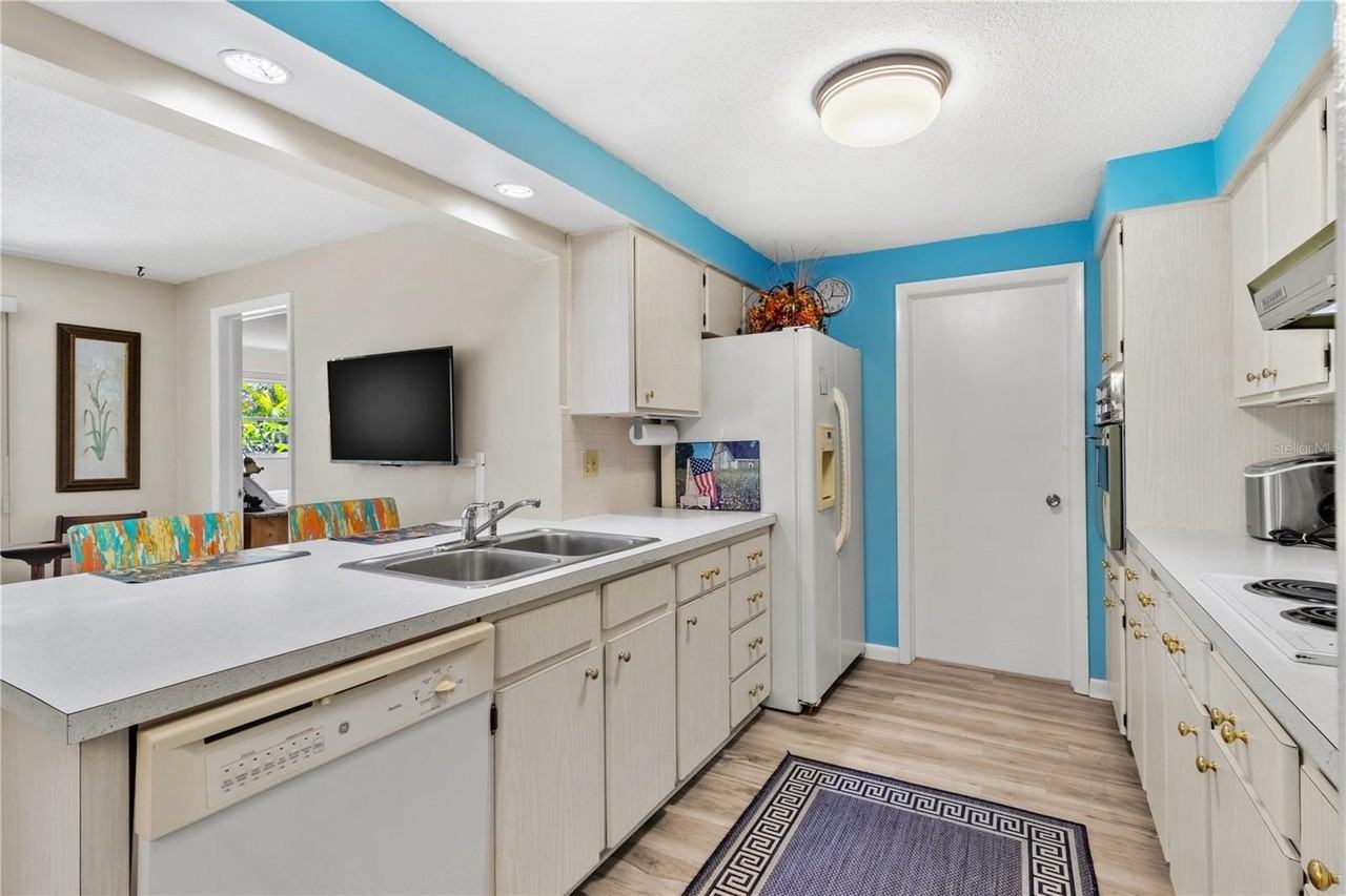 501 Milwaukee Ave - Photo 6 of 29