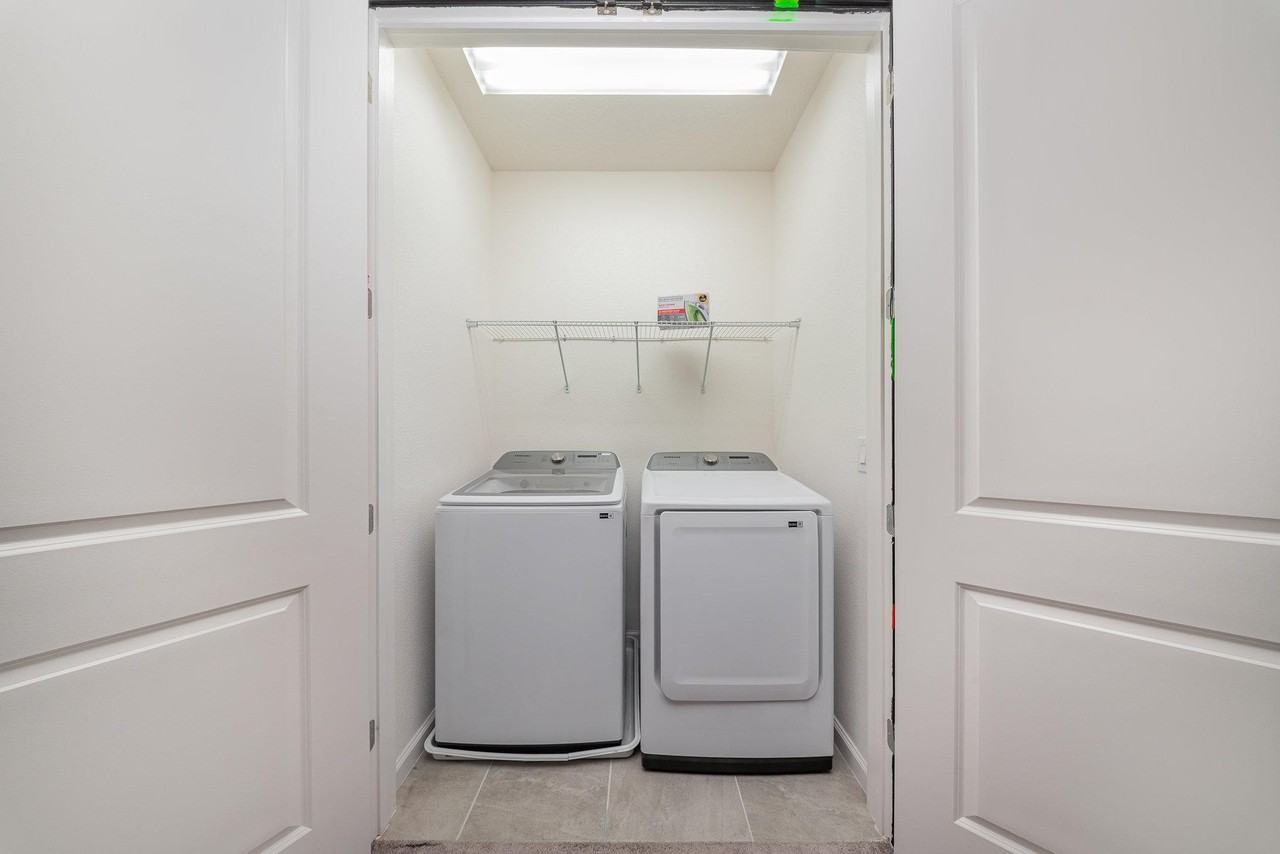 Shanti Dr - Photo 7 of 15