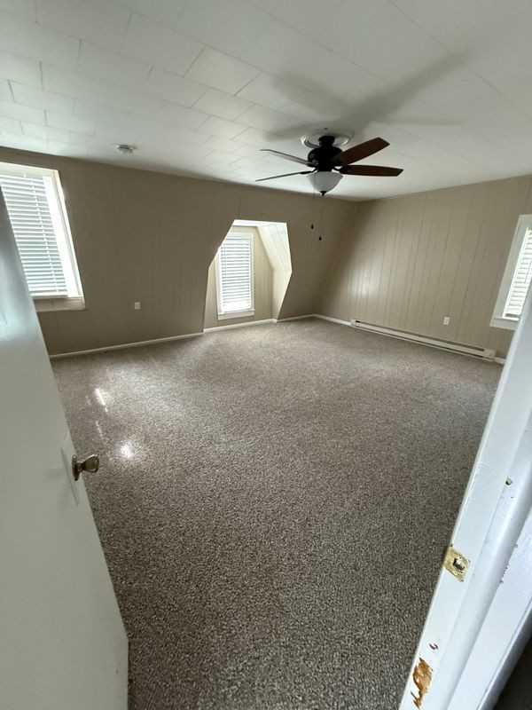 116 N Front St - Photo 2 of 11