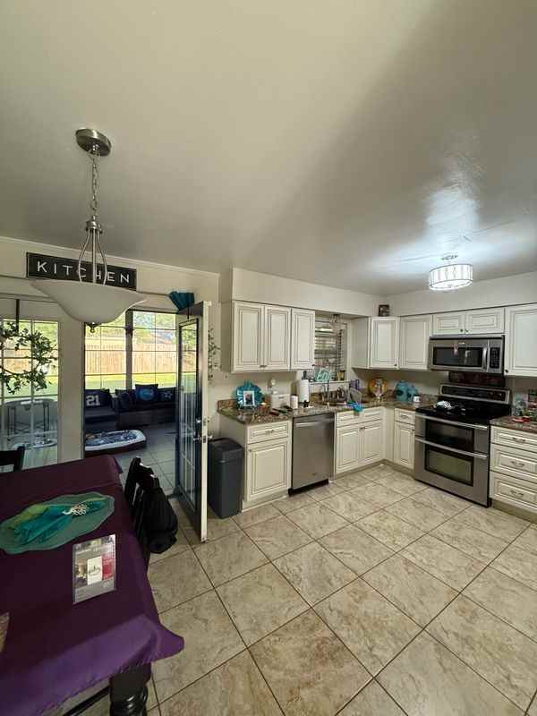 1804 Lafitte St - Photo 3 of 9