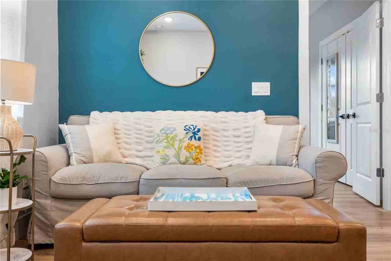 811 1/2 31st Ave N - Photo 2 of 29