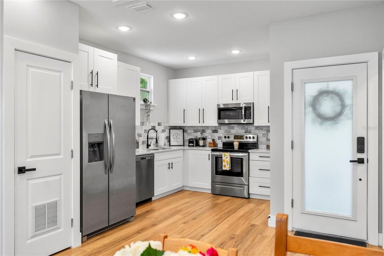 811 1/2 31st Ave N - Photo 3 of 29