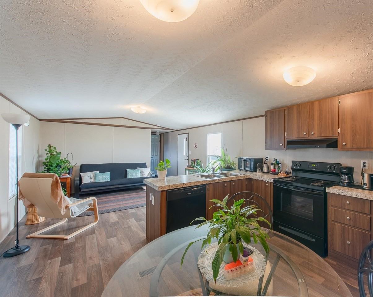 1158 Road 5720 - Photo 3 of 6