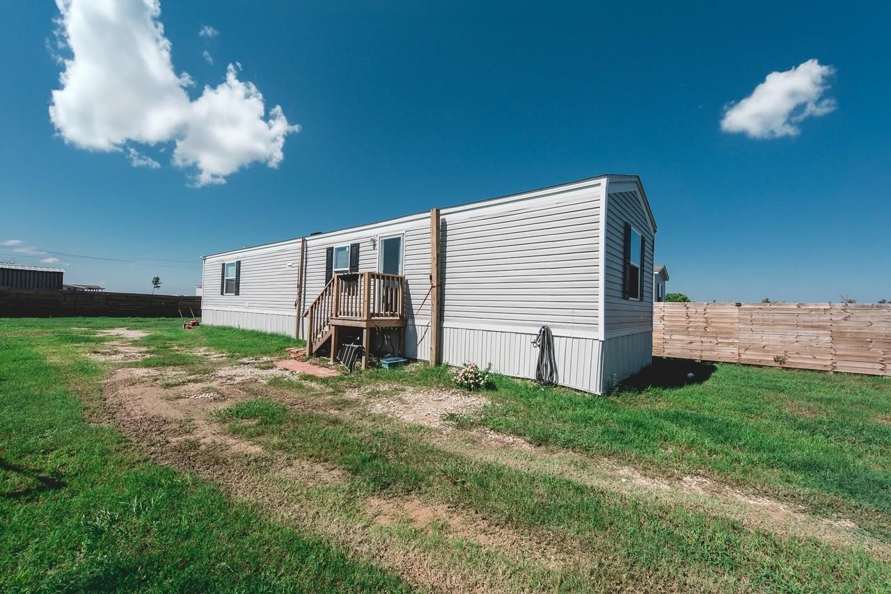 1158 Road 5720 - Photo 5 of 6