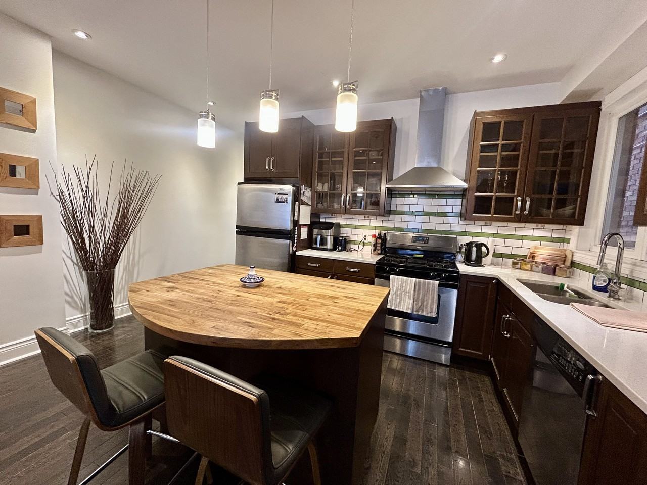 36 Coxwell Avenue #Main - Photo 6 of 23