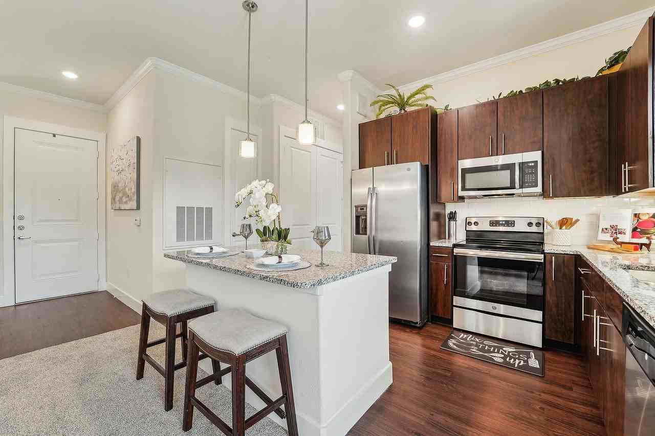 Ivy Point Kingwood - Photo 2 of 32