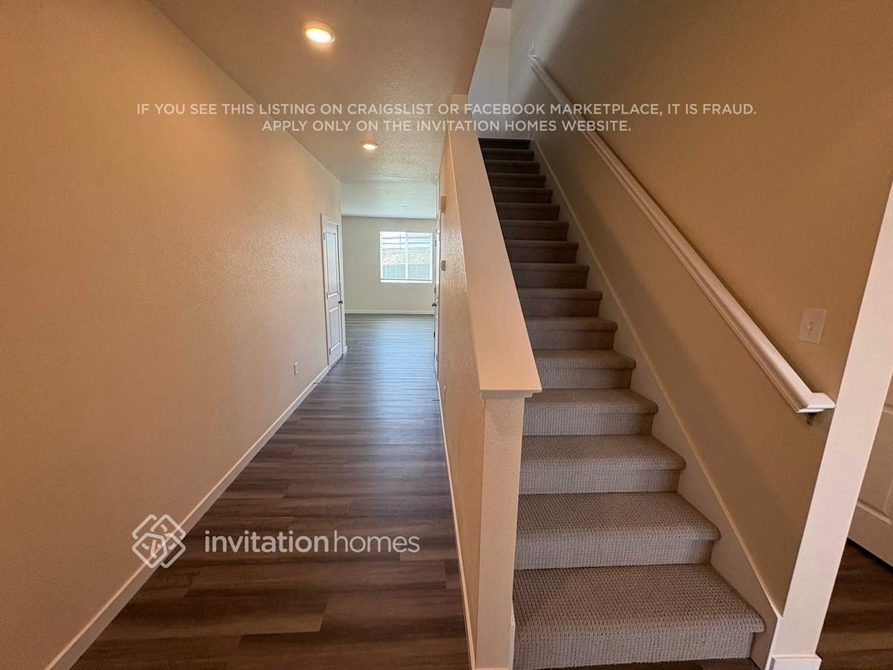 462 Elbert St - Photo 2 of 23