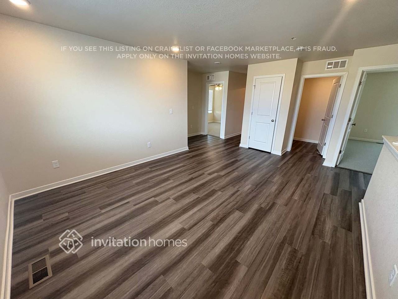 462 Elbert St - Photo 6 of 23