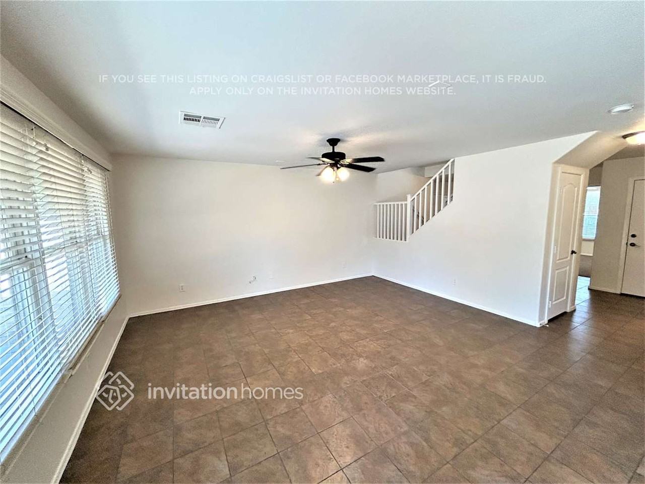 2246 E Bowker St - Photo 3 of 23