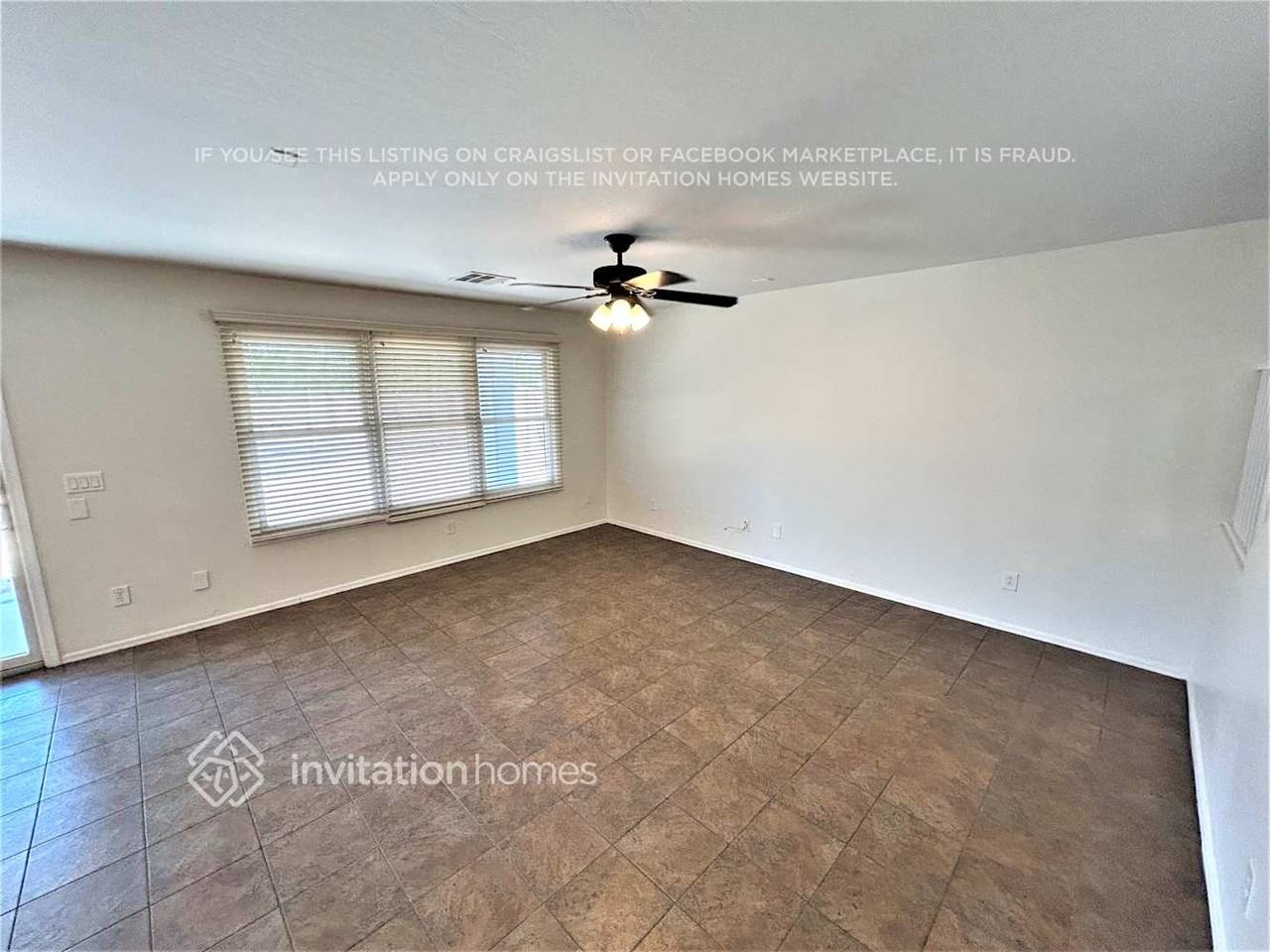2246 E Bowker St - Photo 6 of 23