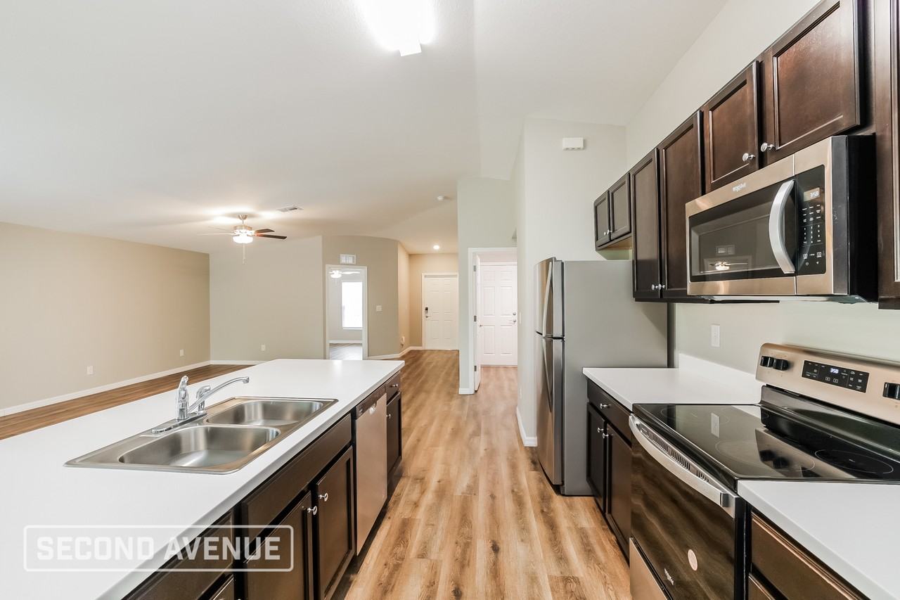 18112 Zanzibar Ave - Photo 4 of 26