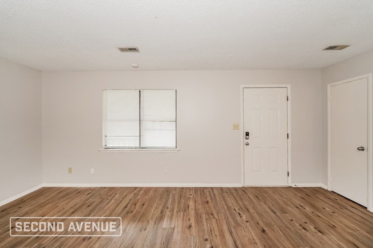 3920 11th Ave N - Photo 4 of 28