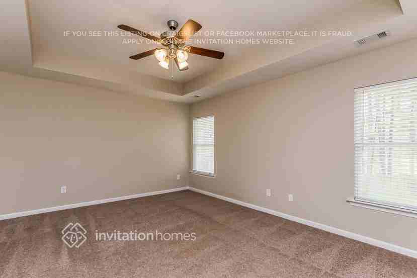 116 Creekwood Trl - Photo 6 of 17