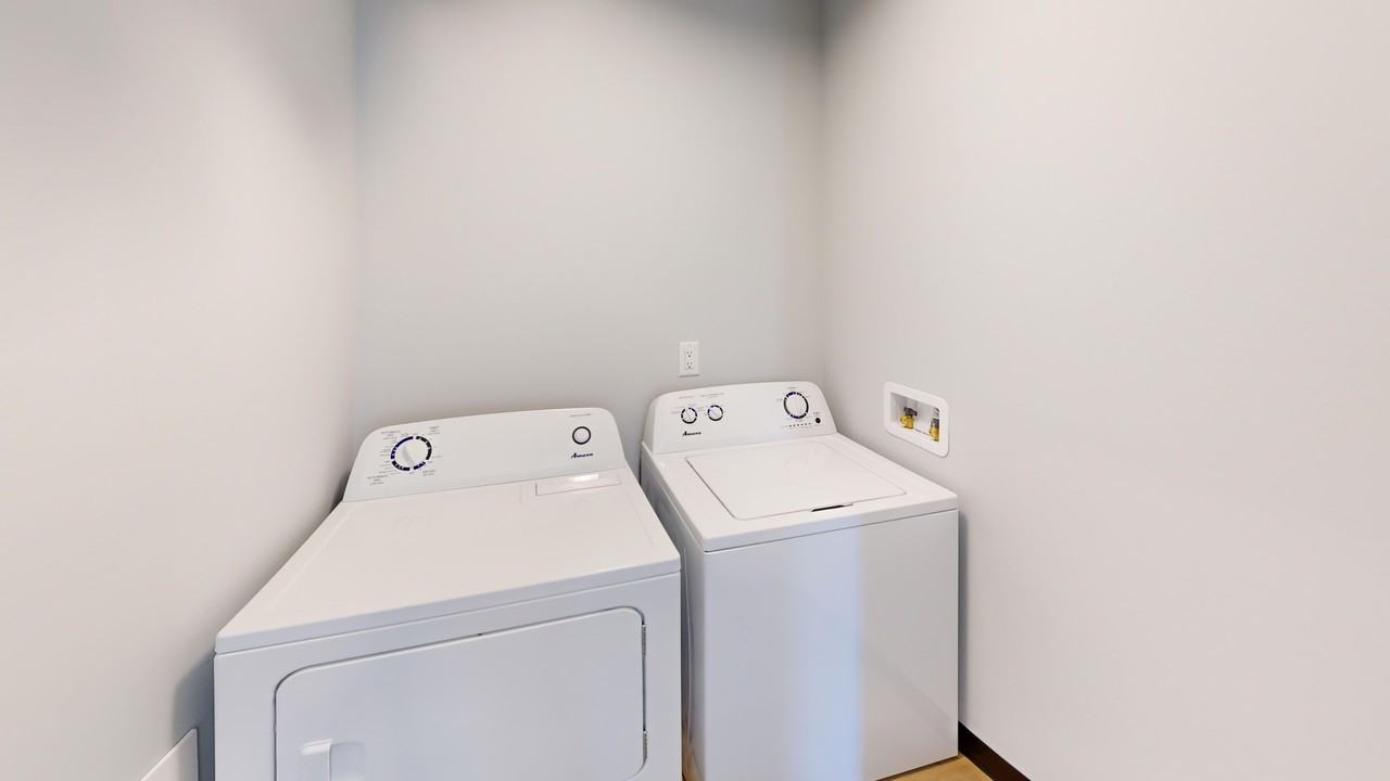 Eastgate Apartments - Photo 5 of 50