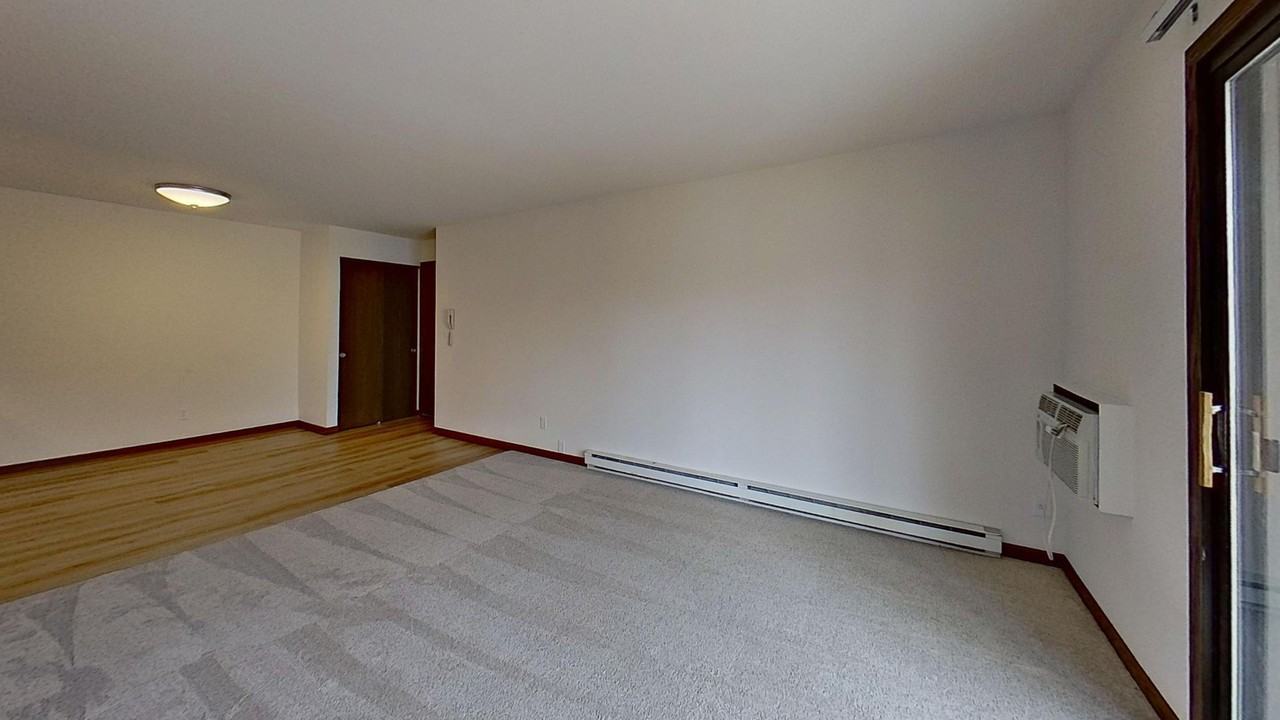 W147N7680 Northpoint Dr - Photo 6 of 16