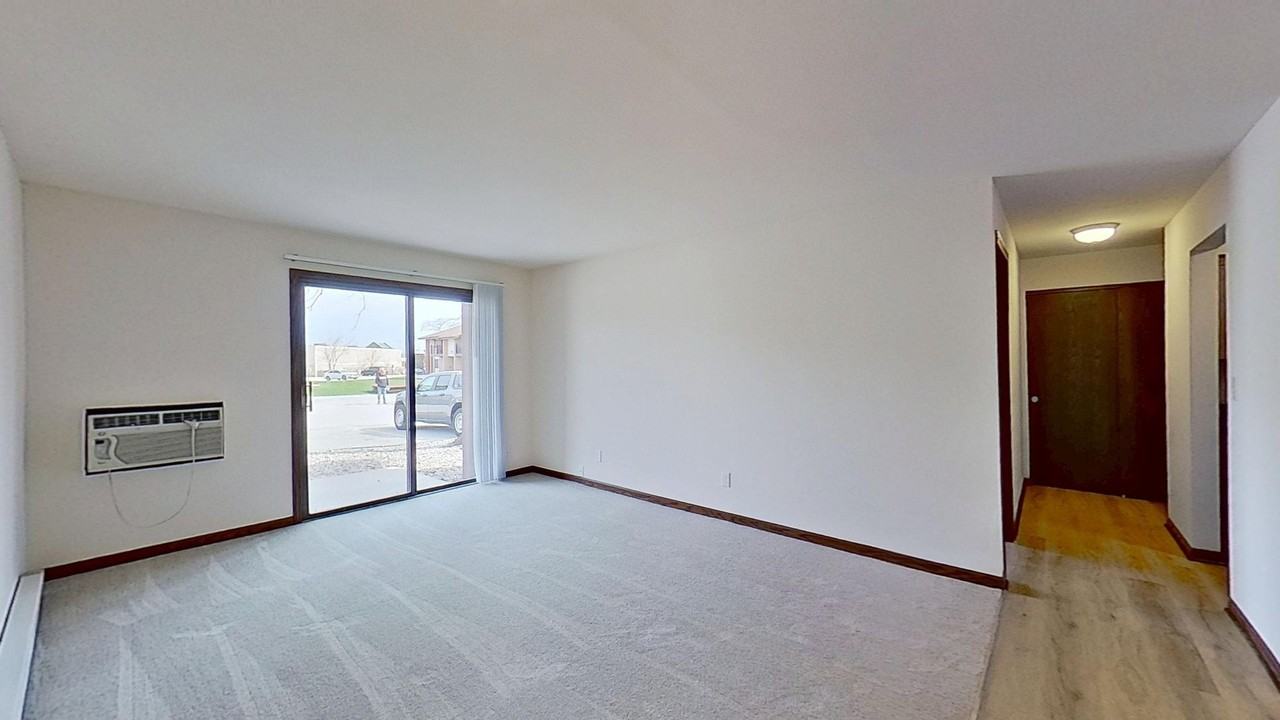 W147N7680 Northpoint Dr - Photo 7 of 16