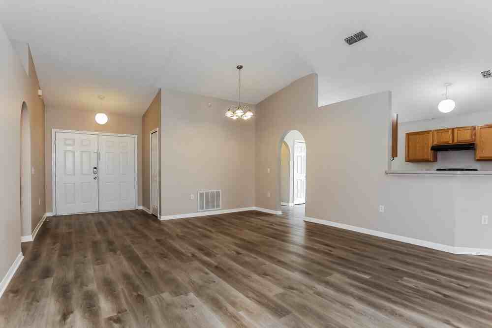 98 Reeding Ridge Dr E - Photo 3 of 16
