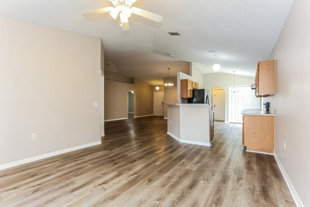 98 Reeding Ridge Dr E - Photo 6 of 16