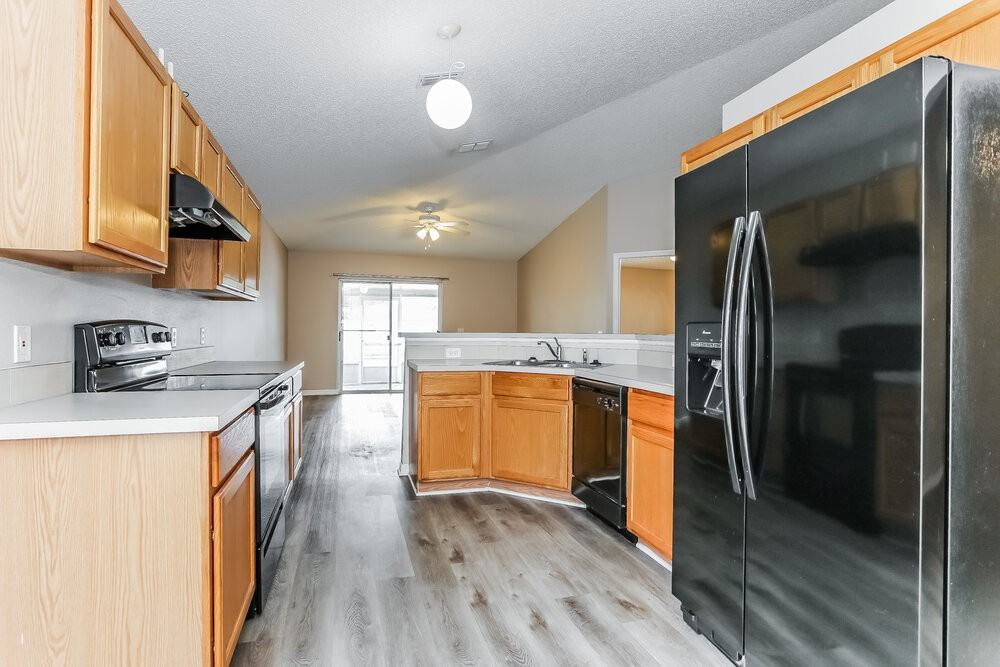 98 Reeding Ridge Dr E - Photo 7 of 16