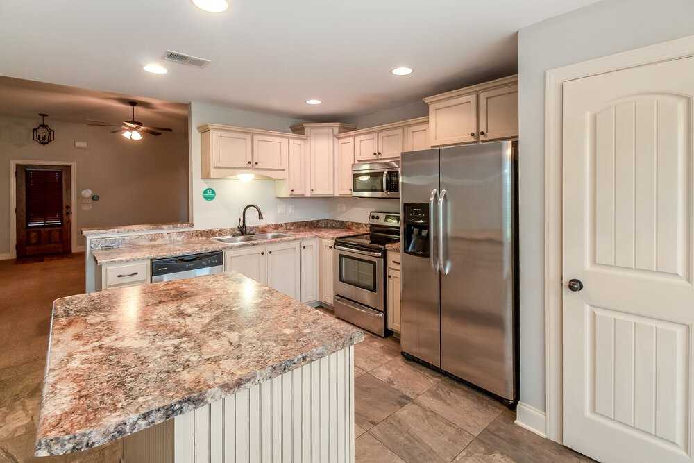 3145 Pinetree Loop N - Photo 7 of 17