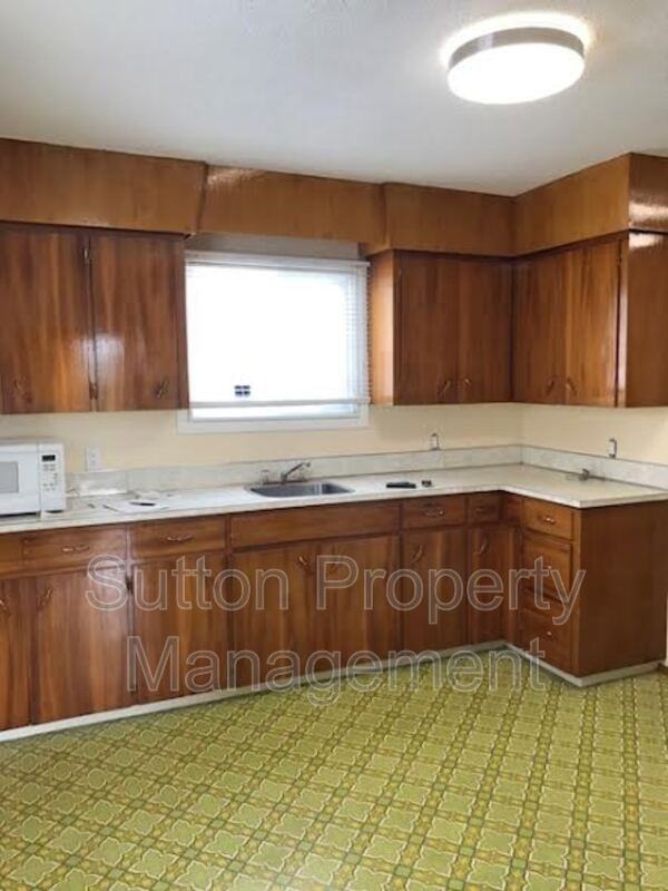 9502 105 Avekey - Photo 2 of 7