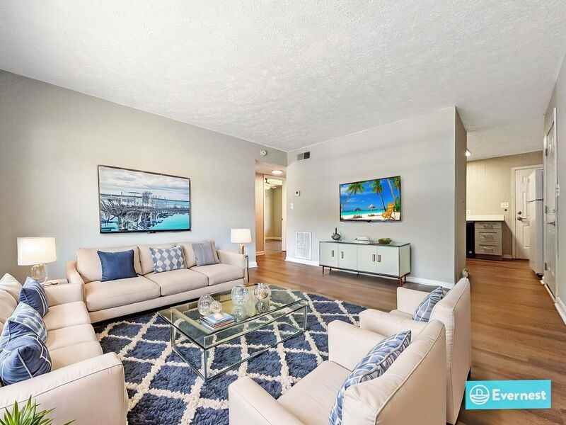 13 Brannan St #D06 - Photo 3 of 9